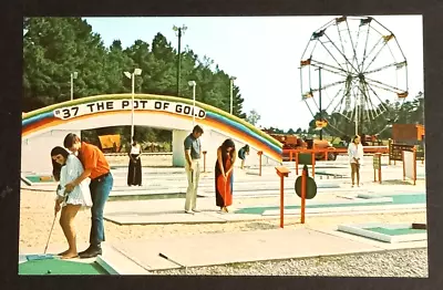 South Of The Border Ferris Wheel Mini Golf Fun Park Carolina SC Postcard C1970s • $4.99