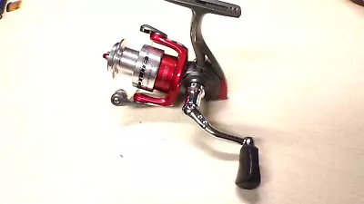 New - Bass Pro Shops Fishing Reel - Micro-lite - 5:1:1 Gear Ratio - 5 B.b. • $3.25