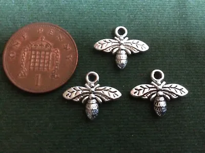 10 Bee Charms - Antique Silver - Insect Honey Wasp Garden • £2.85