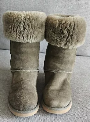 UGG Classic Tall Boots Size 7 Green 12  Shearling Lining 5815 *Please Read * • $35