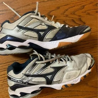 Mizuno Wave Bolt 3 Women's Volleyball Indoor Court Shoe Size 7.5 • $14.99