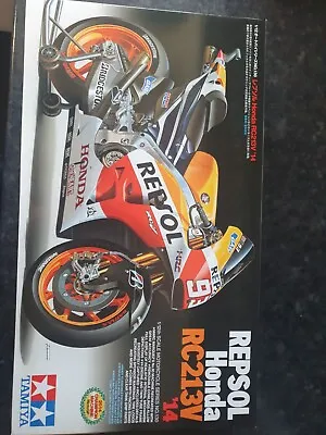 Tamiya Repsol Honda RC213V '14 1:12 Scale Motorcycle Plastic Model Kit • £29