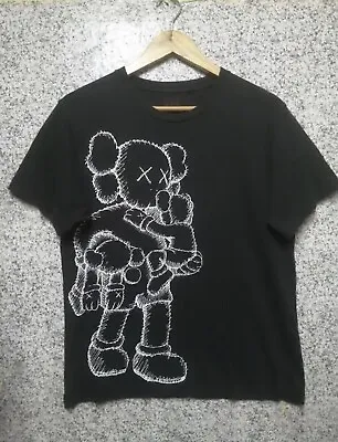 KAWS X Uniqlo Clean Slate Tee Size Medium Kaws Doll Pre Owned Black TShirt • $150