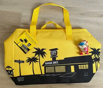 $27 • Buy NEW Trader Joe's Banana Yellow Large Reusable Insulated Shopping Bag 8 Gallon
