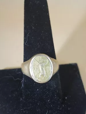 14k Gold Mens Ring With Horse Engraved 6.8 DWT & Size 9 1/2 • $50
