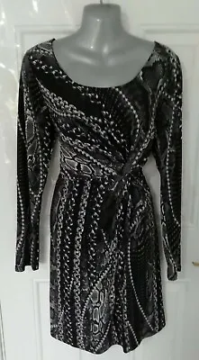 MICHAELA LOUISA Size 16 UK Black Grey White Twist Detail Stretch Occasion Dress  • £23.99