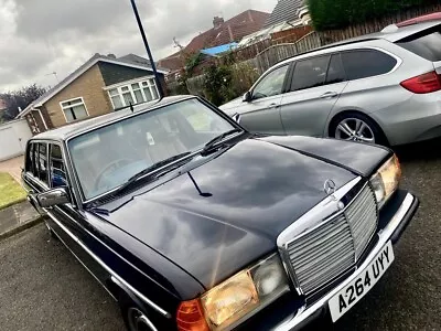 Mercedes W123 Long Wheelbase • £9000