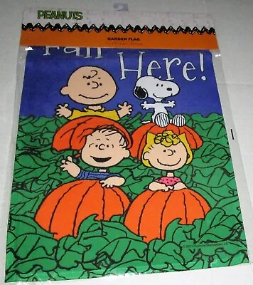 PEANUTS GARDEN FLAG 12.5 X 18   FALL IS HERE/PEANUTS GANG IN PUMPKIN PATCH • $22.49