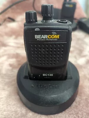 1x BEARCOM BC130 RADIO AAH84RCJ8AA2AN W/ MagOne Dock PMLN5041A No Pwr Cord • $39.99