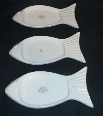 3 Dieulefit France  Fish Shaped Plates Artist Signed PHP Hand Painted In France • $14.99