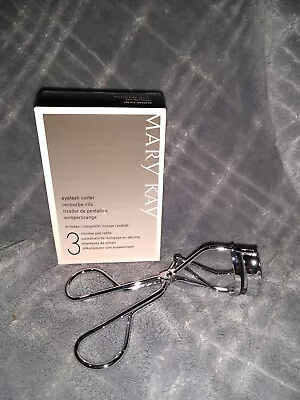 Mary Kay Eyelash Curler With 3 Silicone Pad Refills~limited Edition! [kc] • $10.20