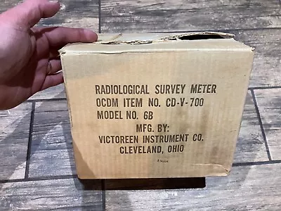 THE VICTOREEN INSTRUMENT CDV-700 Geiger Counter Model 6B - EUC In Original Box!! • $67