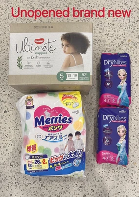 $35 • Buy Huggies Ultimate Nappies Pants Drynites Size 5 Merries Pants 4-7 Years Bulk