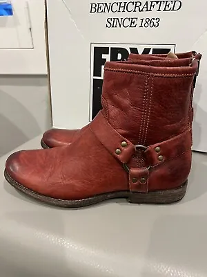 FRYE Women's Phillip Harness Boot~Distressed Leather~Burnt Red~Zip~Sz 9 • $55.99