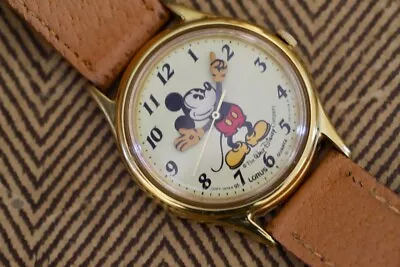 Vintage Lorus 80s Classic Mickey Mouse Quartz Wrist Watch Tan Leather Band! • $22