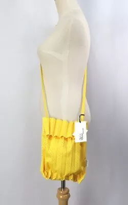 New With Tags ISSEY MIYAKE Me Yellow Pleats Shoulder Bag 082 5294 • $55