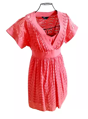 BCBG MAX AZRIA Cotton Eyelet Dress Coral Fit & Flare Above Knee Sz 6 Cap Sleeve • $14.95