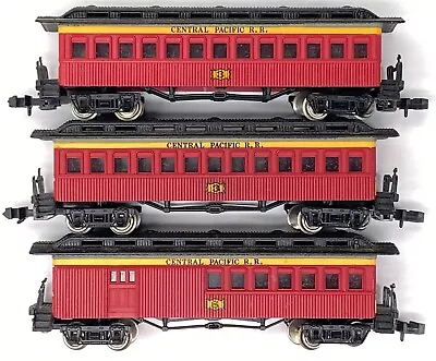 3 Vintage BACHMANN Central Pacific R.R. Passenger Cars N Scale 47’ Coach Baggage • $51.99