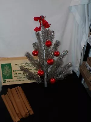 Vintage Aluminum Christmas Tree Wall Sconce K4000 W/ Satin Red Apples RARE (C290 • $197.99