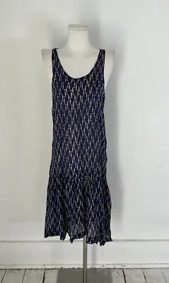 Antique 1920s Art Deco Flapper Style Dress  • $80