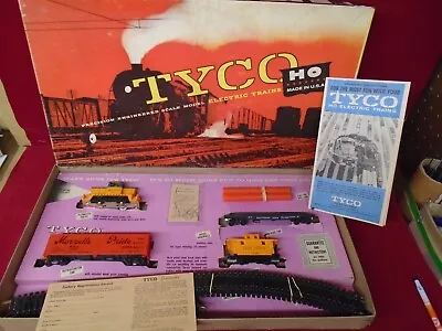 Vintage HO SCALE Tyco Industrial Giants Plymouth Diesel Electric Train Set • $125