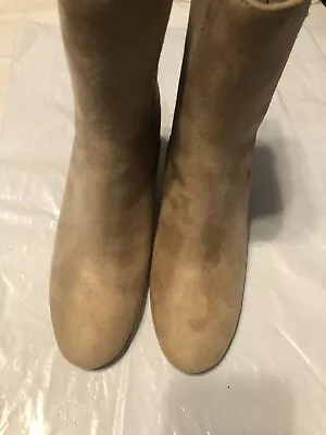 H&M Women’s Chelsea Boots With Heels Size 7 No Box Beige • $9.99