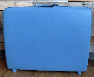 Vintage Baby Blue Luggage Samsonite Royal Traveller Montbello II 27” Suitcase • $119.99