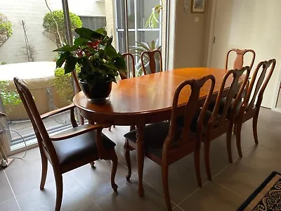 $200 • Buy Jackson Dining Room Setting - Eight Leather Seat Chairs And Extension Table - 