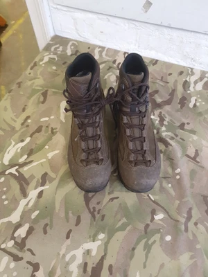 £44.99 • Buy Genuine British Army Surplus Brown Aku Pilgrim Boots Size 6M