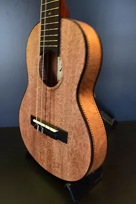 Mele  Mango  Slim  Tenor  • $799