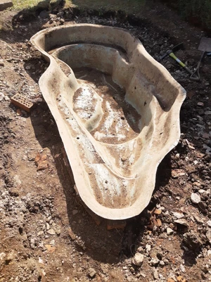 £0.99 • Buy Glass Fibre Fish Pond