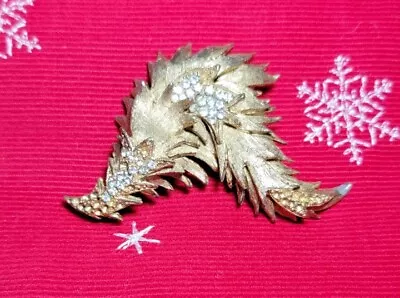 Vintage SIGNED Hattie Carnegie Brooch Pin Gold Tone With Rhinestones • $9.99