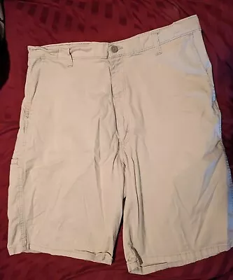 Wranler Men's Soft Cloth Jeans Denim Shorts SIZE 40 Beige Tan • $10