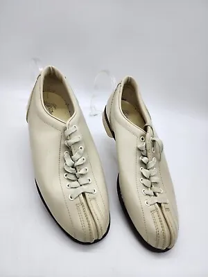 Vintage Rental Bowling Shoes Brunswick Men's Size US 8.5 Beige Laced • $44.99