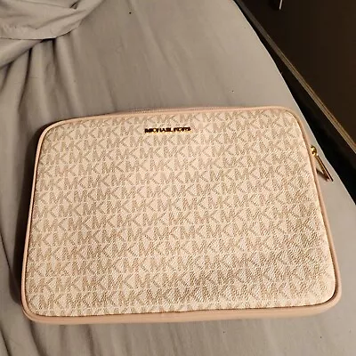 **New**Michael Kors Tablet Case • $35