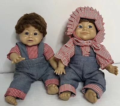 COLLECTIBLE PAIR VINTAGE 9Os SYNDEE HEIRLOOM CRAFT 10   DOLLS CHARLEE & GABBY  • $29