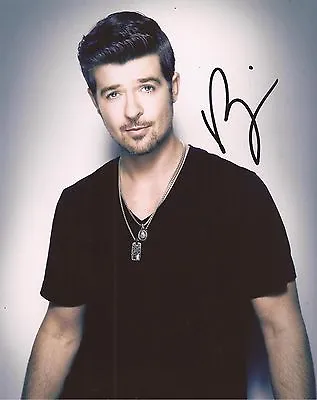 MUSIC: ROBIN THICKE SIGNED 10x8 PORTRAIT PHOTO+COA *BLURRED LINES* *MILEY CYRUS* • £29.99