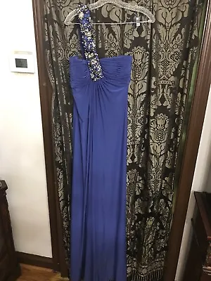 Designer Mignon Artic Blue Gown Size 6 • $150