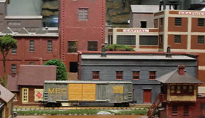 N Scale Freight Car - Maine Central 50' Double Door Boxcar - Mtl Trucks • $9.99