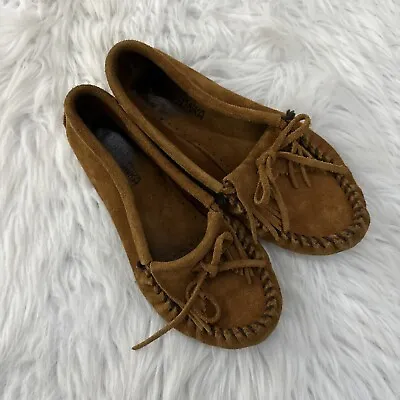 $22.88 • Buy Minnetonka Womens Kilty Softsole Moccasin Suede Leather Size 7