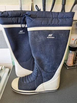 £30 • Buy ** NEW ** NAVY BLUE & WHITE PLASTIMO SAILING / DECK WELLINGTON BOOTS Size UK 8
