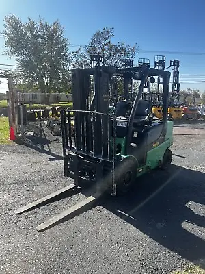 YALE 2016 4800Lb Forklift LP Dual Fuel 3- Stage Mast Side Shift Solid Non-M • $18900