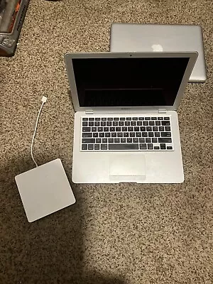 Apple MacBook Air A1304 13.3  Laptop - MC234LL/A (June 2009) • $108