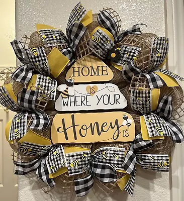 FARMHOUSE BUMBLE BEE 🐝 Year Round BURLAP Deco Mesh Wreath 24 X 24 BUFFALO PLAID • $68.95