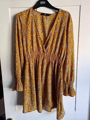 Miss Selfridge Floral Mini Dress Size 12 • £3.99