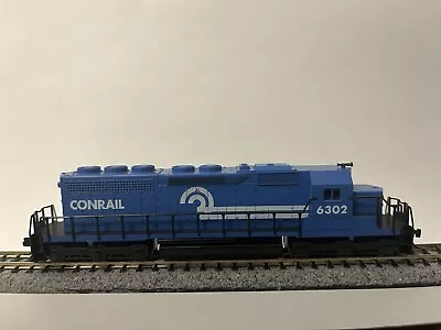 Kato N Scale Conrail SD40 Diesel Locomotive No. 6302 W/ MT Couplers • $80