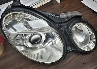 Headlight Assembly Driver Right Hand Fits 2003 - 2006 Mercedes-Benz E-class W211 • $59