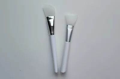 2pcs White Colour Silicone Face Mask Brush Set • £3.39