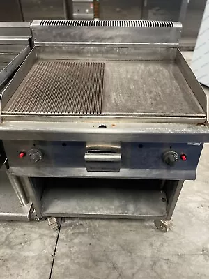 £500 • Buy Commercial Lincat 2 Burner Half Ribbed Half Flat Gas Griddle With Stand- Refurb