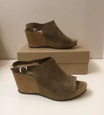 A.Giannetti Tan Suede Wedge Sandals Slingback 8.5 US ( 39 EU) Made In Italy  • $33